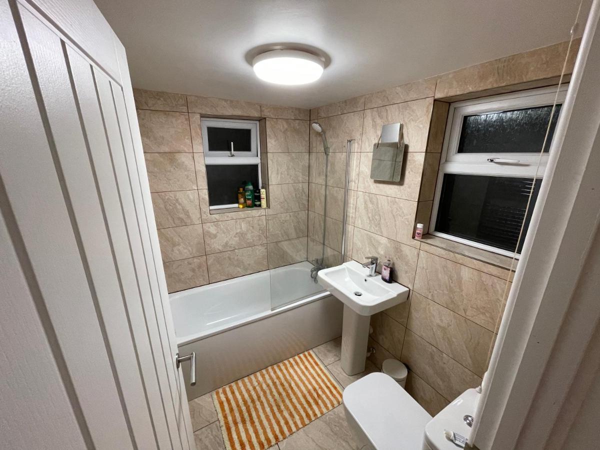 2 Bedroom Cottage Gloucester City Center Eksteriør bilde